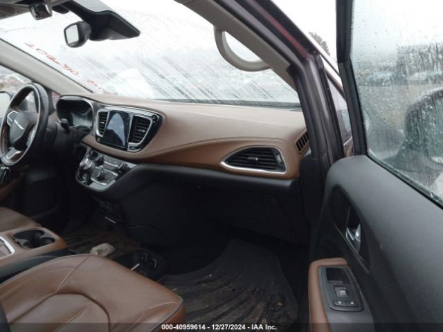 Photo 4 VIN: 2C4RC1GG6HR655224 - CHRYSLER PACIFICA 