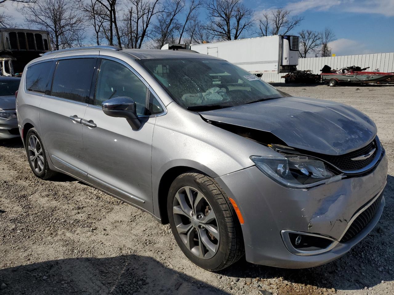 Photo 3 VIN: 2C4RC1GG6JR255380 - CHRYSLER PACIFICA 