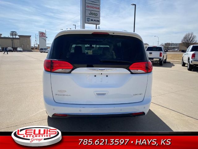 Photo 8 VIN: 2C4RC1GG6LR163057 - CHRYSLER PACIFICA 