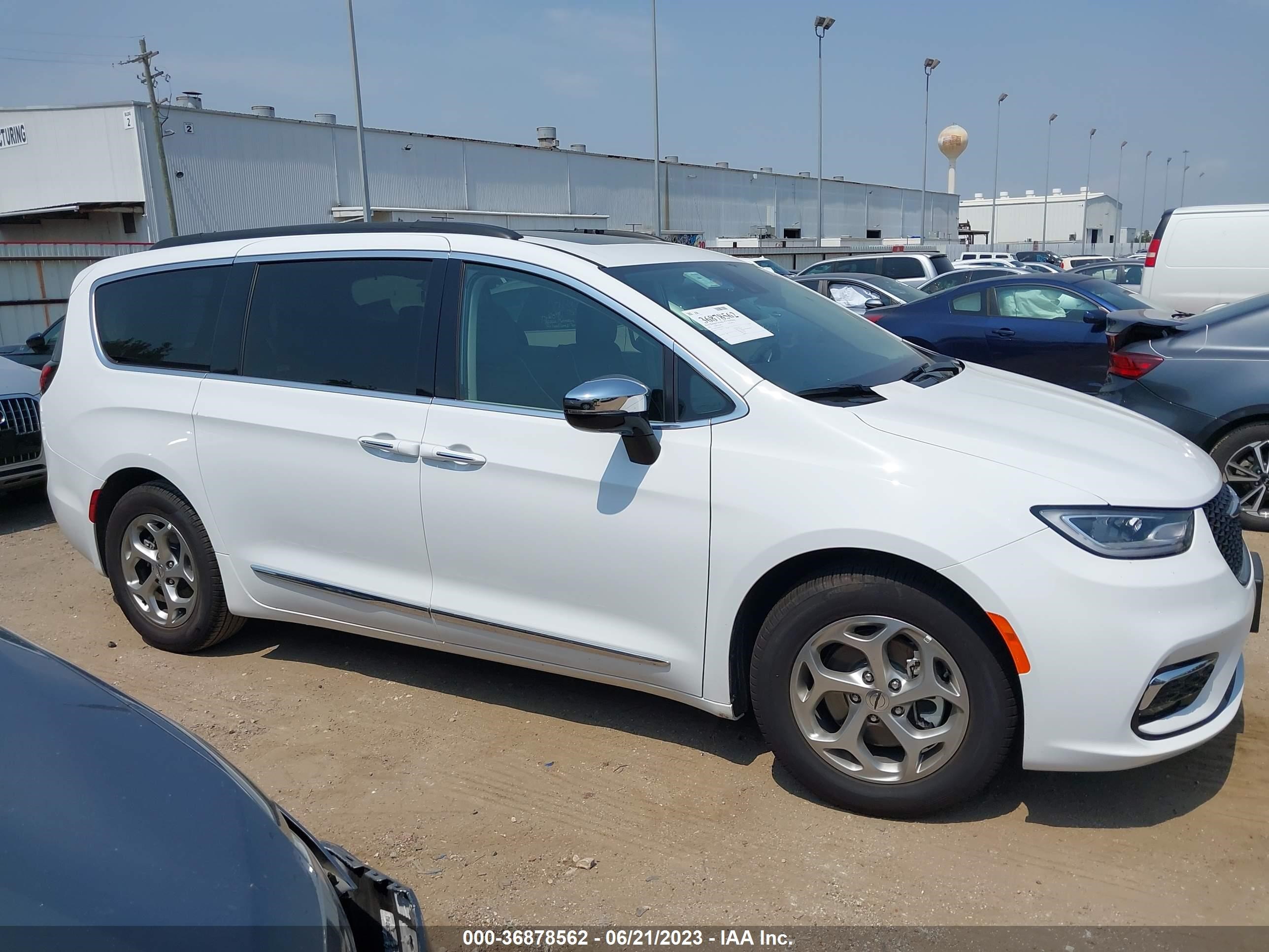 Photo 12 VIN: 2C4RC1GG6PR530951 - CHRYSLER PACIFICA 