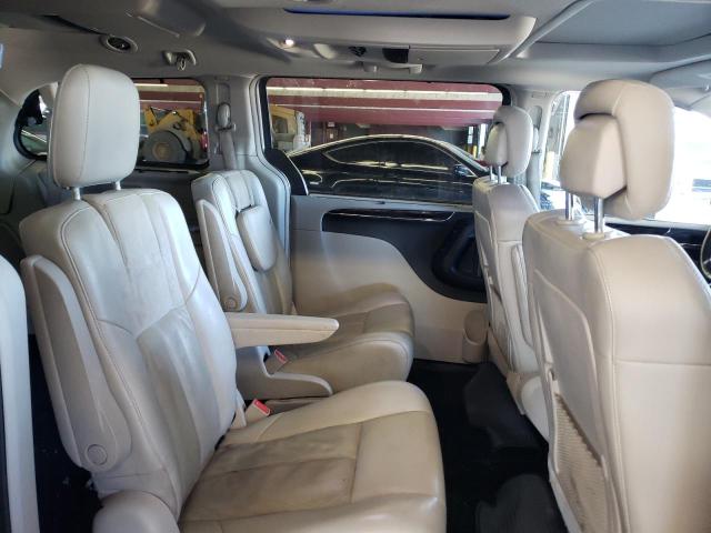 Photo 10 VIN: 2C4RC1GG7CR169675 - CHRYSLER TOWN & COU 