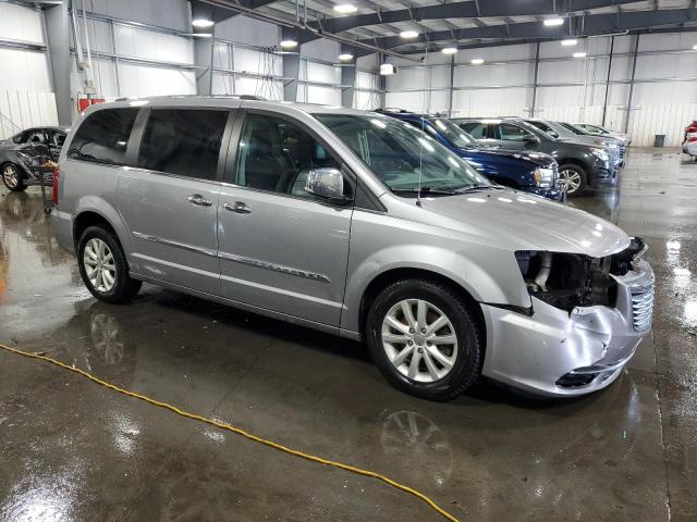 Photo 3 VIN: 2C4RC1GG7GR221795 - CHRYSLER TOWN & COU 