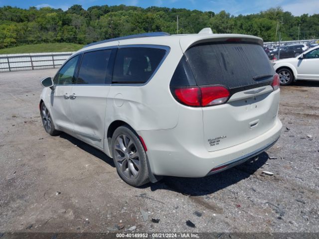 Photo 2 VIN: 2C4RC1GG7HR545332 - CHRYSLER PACIFICA 