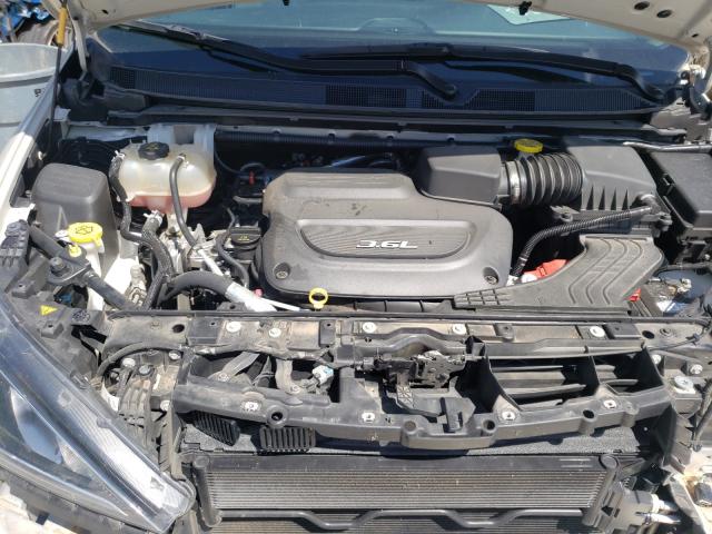 Photo 6 VIN: 2C4RC1GG7HR611409 - CHRYSLER PACIFICA L 