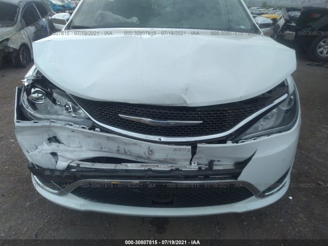 Photo 5 VIN: 2C4RC1GG7JR131814 - CHRYSLER PACIFICA 