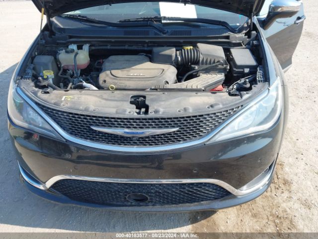 Photo 9 VIN: 2C4RC1GG7JR158494 - CHRYSLER PACIFICA 