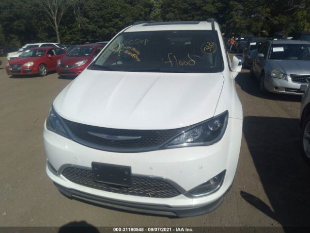 Photo 5 VIN: 2C4RC1GG7JR226616 - CHRYSLER PACIFICA 