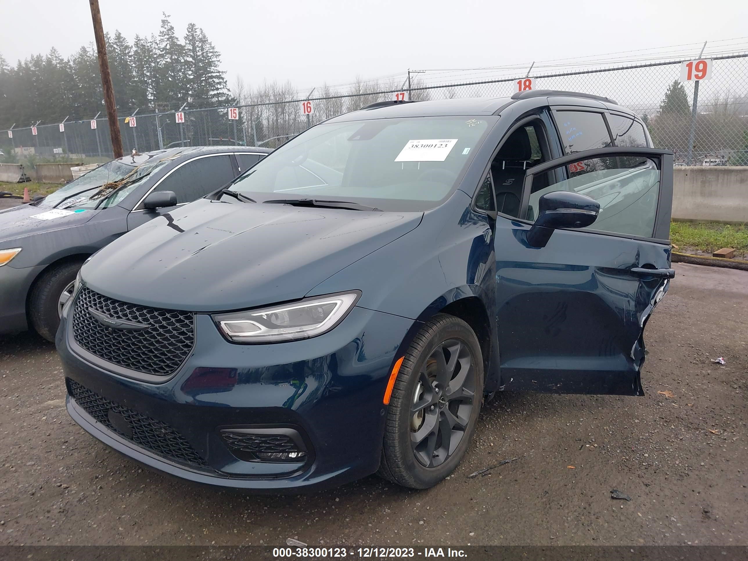 Photo 1 VIN: 2C4RC1GG7NR160347 - CHRYSLER PACIFICA 