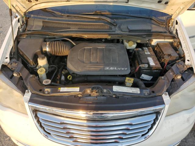 Photo 11 VIN: 2C4RC1GG8CR105855 - CHRYSLER TOWN & COU 