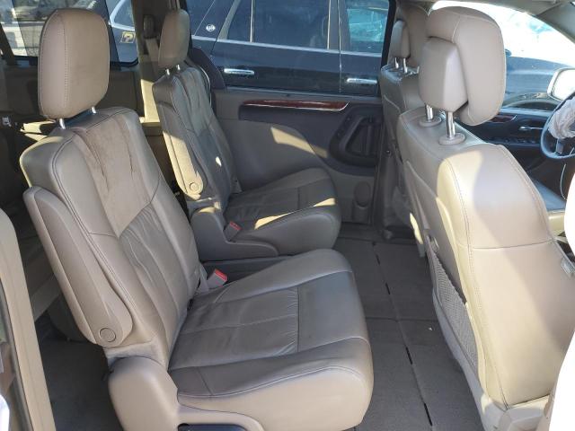 Photo 10 VIN: 2C4RC1GG8FR547183 - CHRYSLER TOWN & COU 