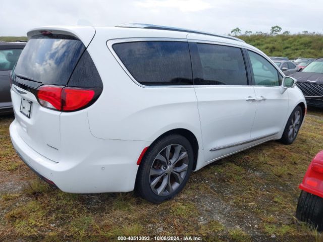 Photo 3 VIN: 2C4RC1GG8JR247121 - CHRYSLER PACIFICA 