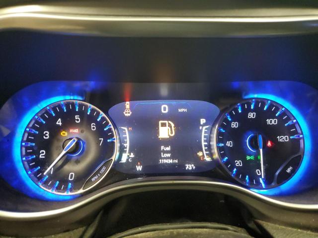 Photo 8 VIN: 2C4RC1GG8JR273928 - CHRYSLER PACIFICA L 