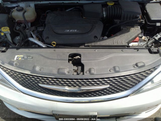 Photo 9 VIN: 2C4RC1GG8JR276098 - CHRYSLER PACIFICA 