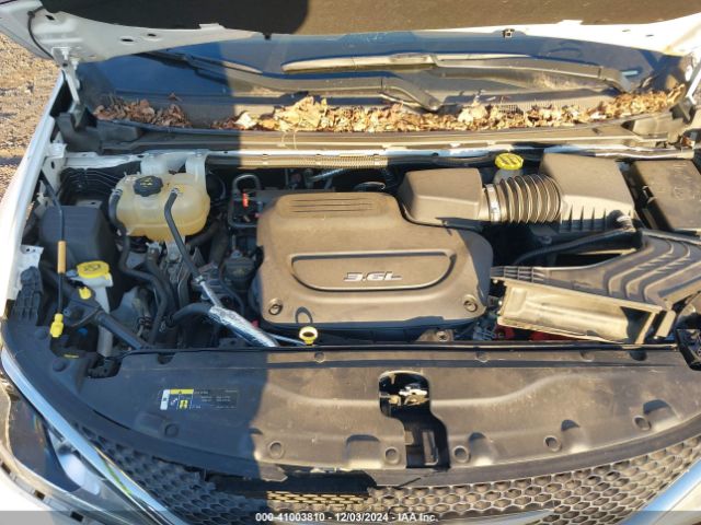 Photo 9 VIN: 2C4RC1GG8KR506188 - CHRYSLER PACIFICA 