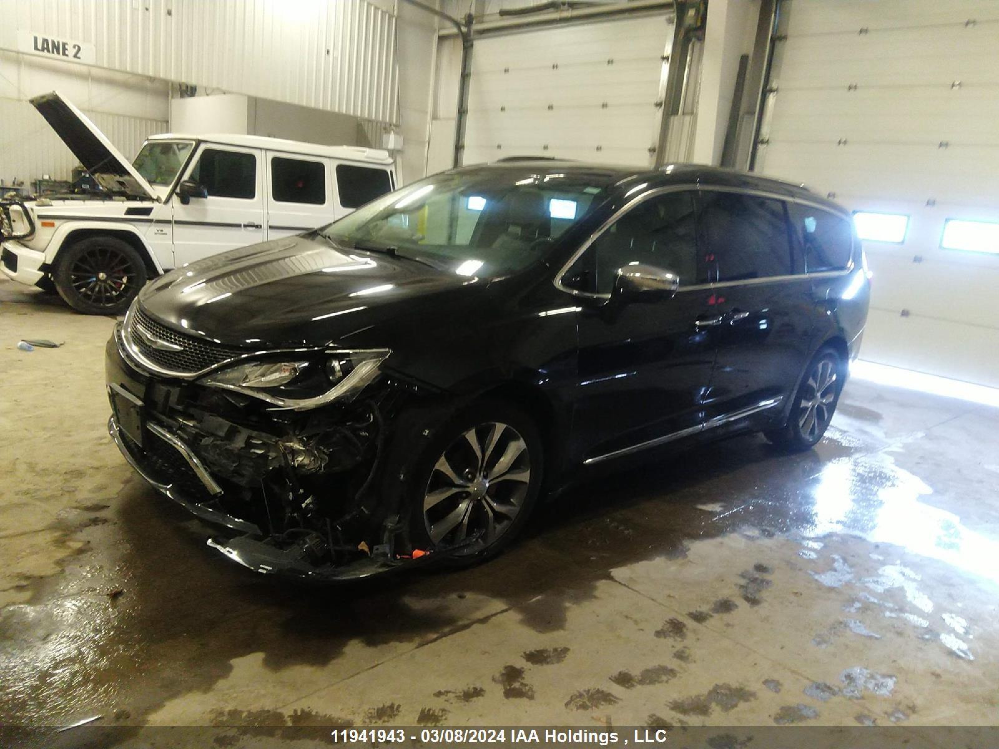 Photo 1 VIN: 2C4RC1GG8LR185769 - CHRYSLER PACIFICA 