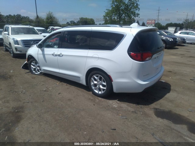 Photo 2 VIN: 2C4RC1GG8LR223887 - CHRYSLER PACIFICA 