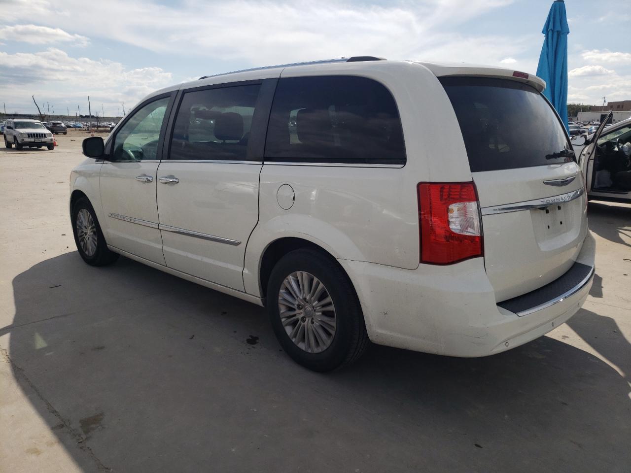 Photo 1 VIN: 2C4RC1GG9DR700540 - CHRYSLER TOWN & COUNTRY 