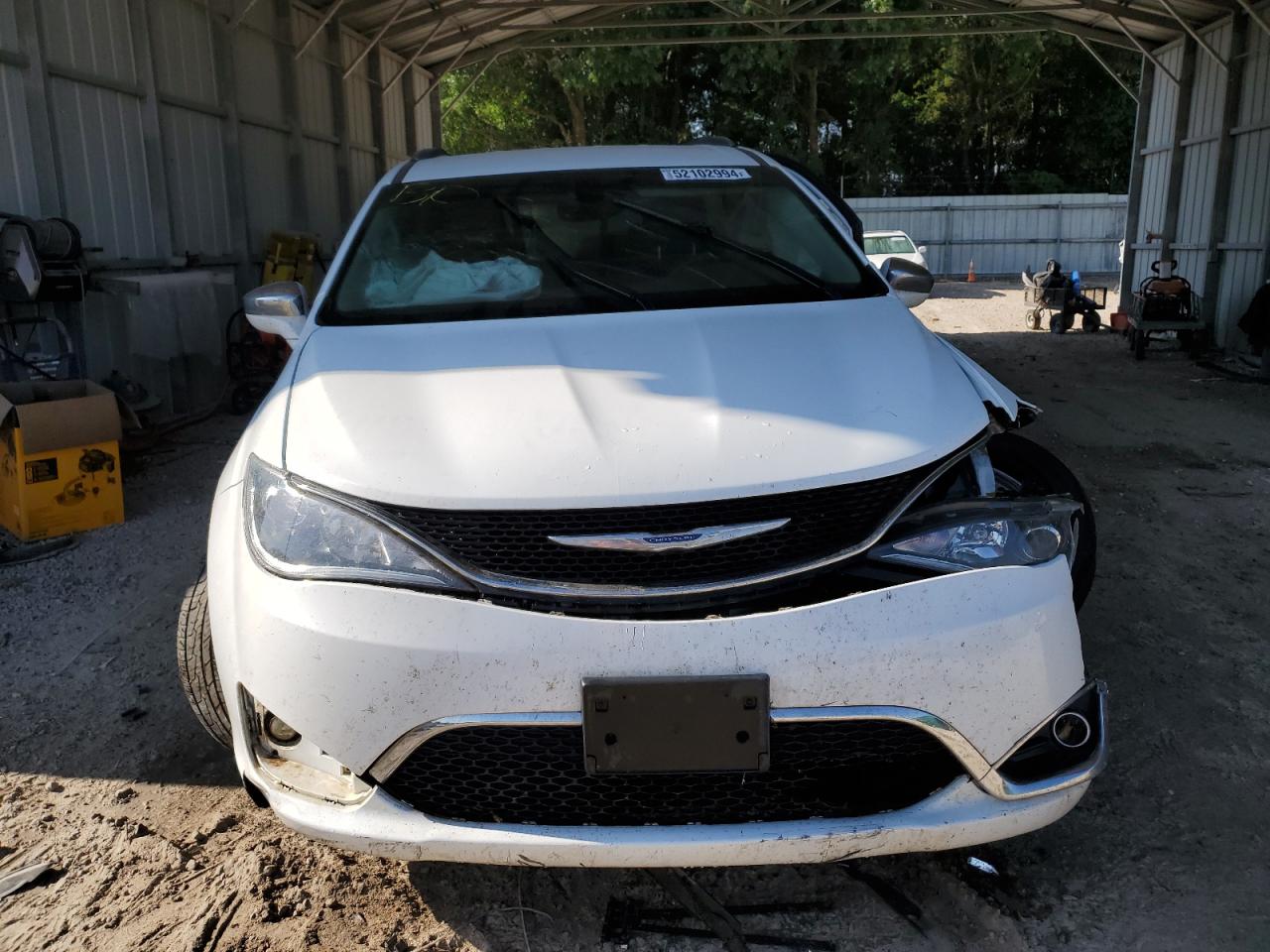 Photo 4 VIN: 2C4RC1GG9JR338589 - CHRYSLER PACIFICA 