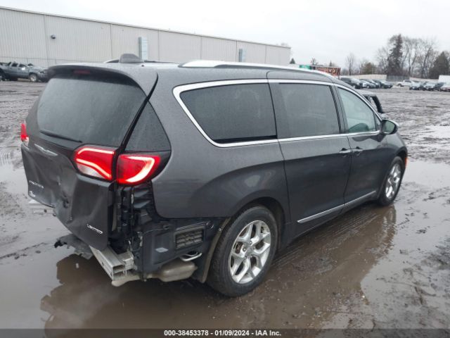 Photo 3 VIN: 2C4RC1GG9KR667388 - CHRYSLER PACIFICA 