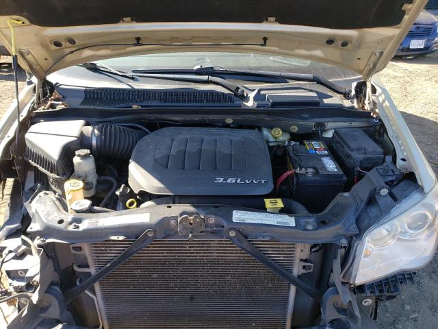 Photo 6 VIN: 2C4RC1GGXCR151591 - CHRYSLER TOWN & COU 