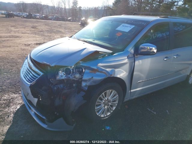 Photo 5 VIN: 2C4RC1GGXCR410743 - CHRYSLER TOWN COUNTRY 