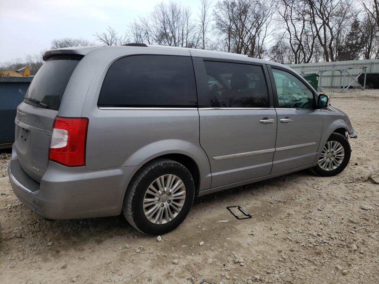 Photo 2 VIN: 2C4RC1GGXDR747771 - CHRYSLER TOWN & COUNTRY 