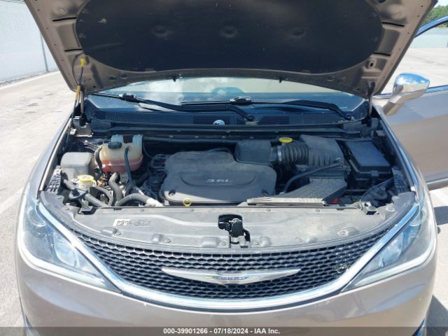 Photo 9 VIN: 2C4RC1GGXHR627720 - CHRYSLER PACIFICA 