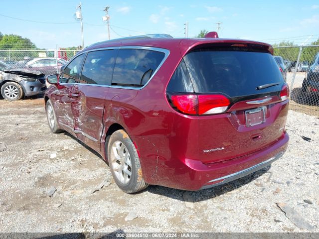 Photo 2 VIN: 2C4RC1GGXJR154469 - CHRYSLER PACIFICA 