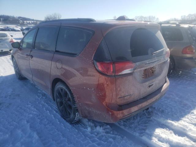 Photo 2 VIN: 2C4RC1GGXJR260369 - CHRYSLER PACIFICA L 