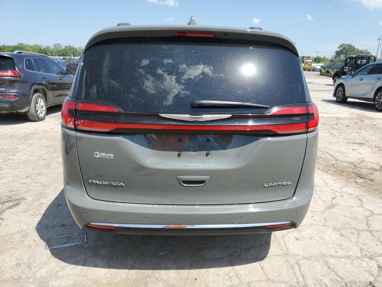 Photo 5 VIN: 2C4RC1GGXNR127942 - CHRYSLER PACIFICA 