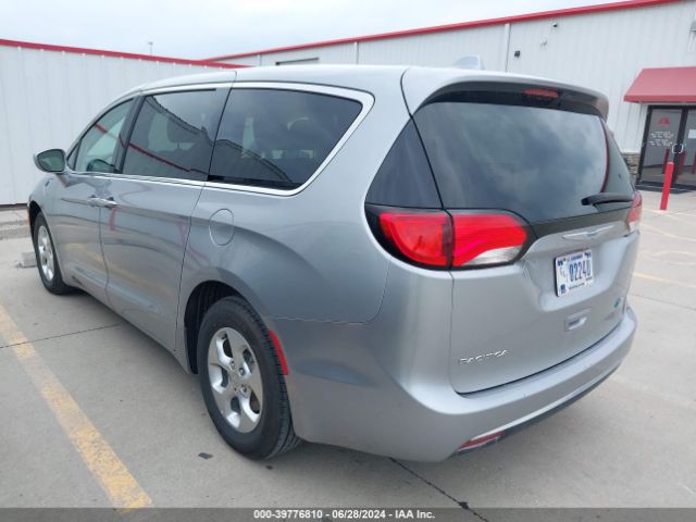 Photo 2 VIN: 2C4RC1H73HR765095 - CHRYSLER PACIFICA HYBRID 