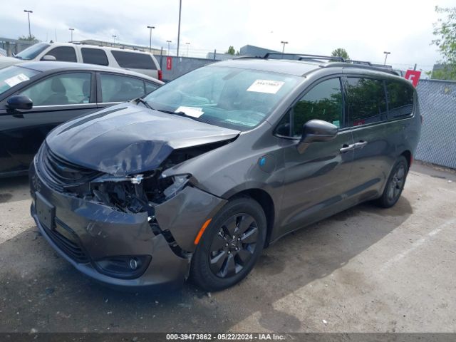 Photo 1 VIN: 2C4RC1H76KR668786 - CHRYSLER PACIFICA HYBRID 