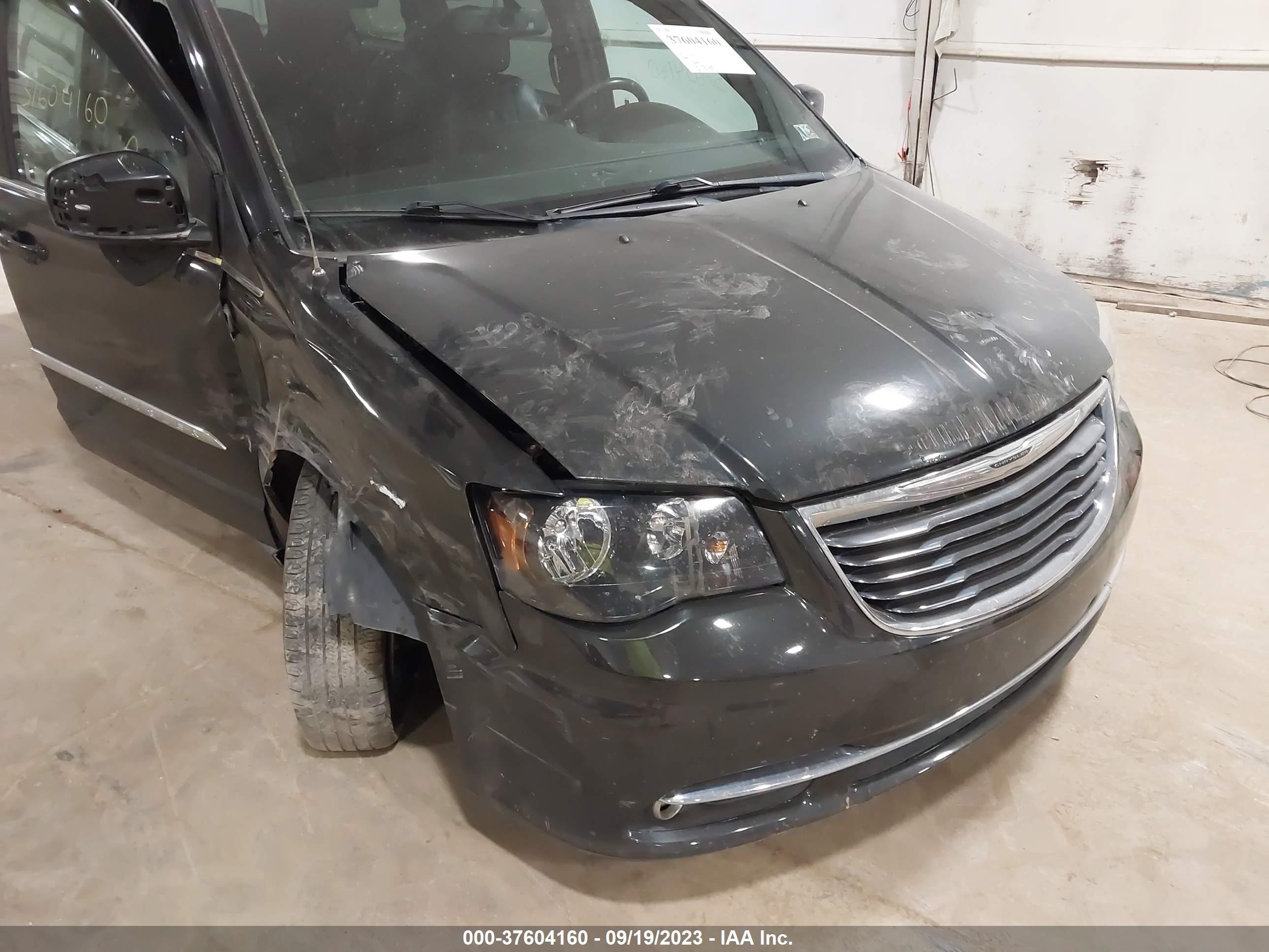 Photo 5 VIN: 2C4RC1HG0ER109013 - CHRYSLER TOWN & COUNTRY 