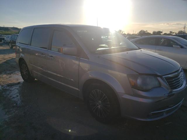 Photo 3 VIN: 2C4RC1HG0ER174461 - CHRYSLER TOWN & COU 