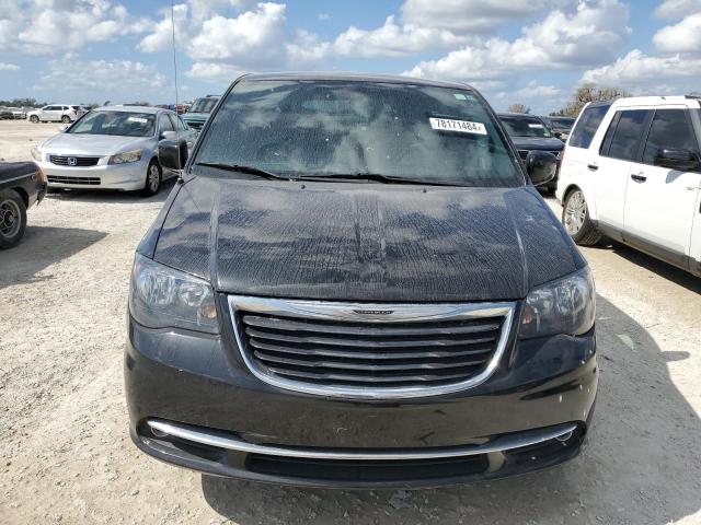 Photo 4 VIN: 2C4RC1HG2FR699894 - CHRYSLER TOWN & COU 