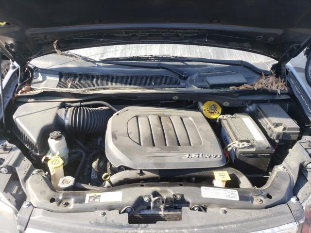 Photo 6 VIN: 2C4RC1HG6ER252306 - CHRYSLER TOWN &AMP COU 