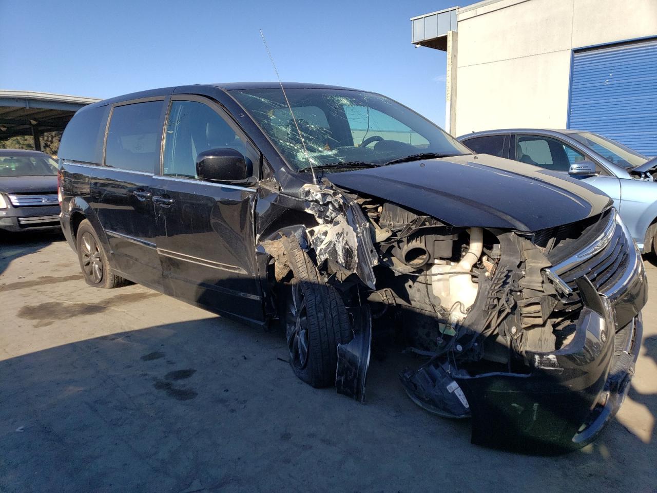 Photo 3 VIN: 2C4RC1HG9GR207072 - CHRYSLER TOWN & COUNTRY 