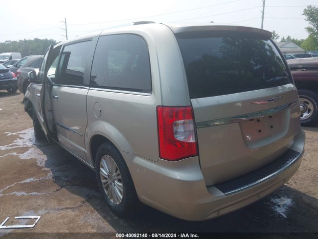 Photo 2 VIN: 2C4RC1JG1GR133379 - CHRYSLER TOWN AND COUNTRY 