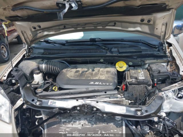 Photo 9 VIN: 2C4RC1JG1GR133379 - CHRYSLER TOWN AND COUNTRY 