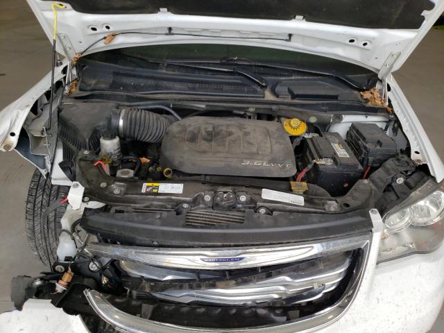 Photo 6 VIN: 2C4RC1JG3GR134002 - CHRYSLER TOWN &AMP COU 