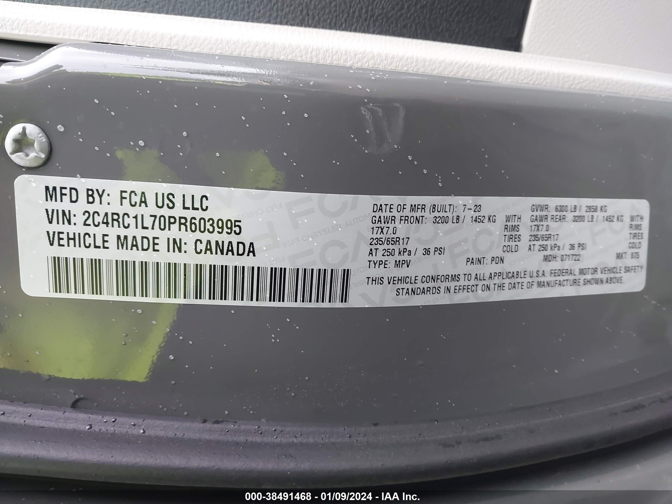 Photo 8 VIN: 2C4RC1L70PR603995 - CHRYSLER PACIFICA 