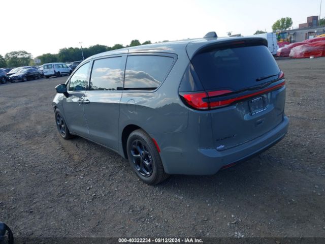 Photo 2 VIN: 2C4RC1L70PR609120 - CHRYSLER PACIFICA 