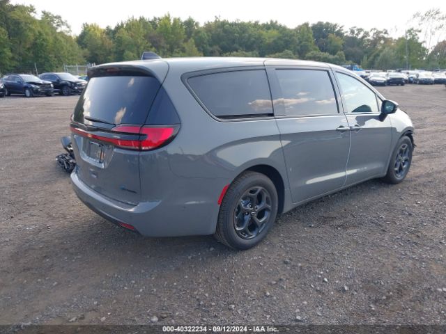 Photo 3 VIN: 2C4RC1L70PR609120 - CHRYSLER PACIFICA 