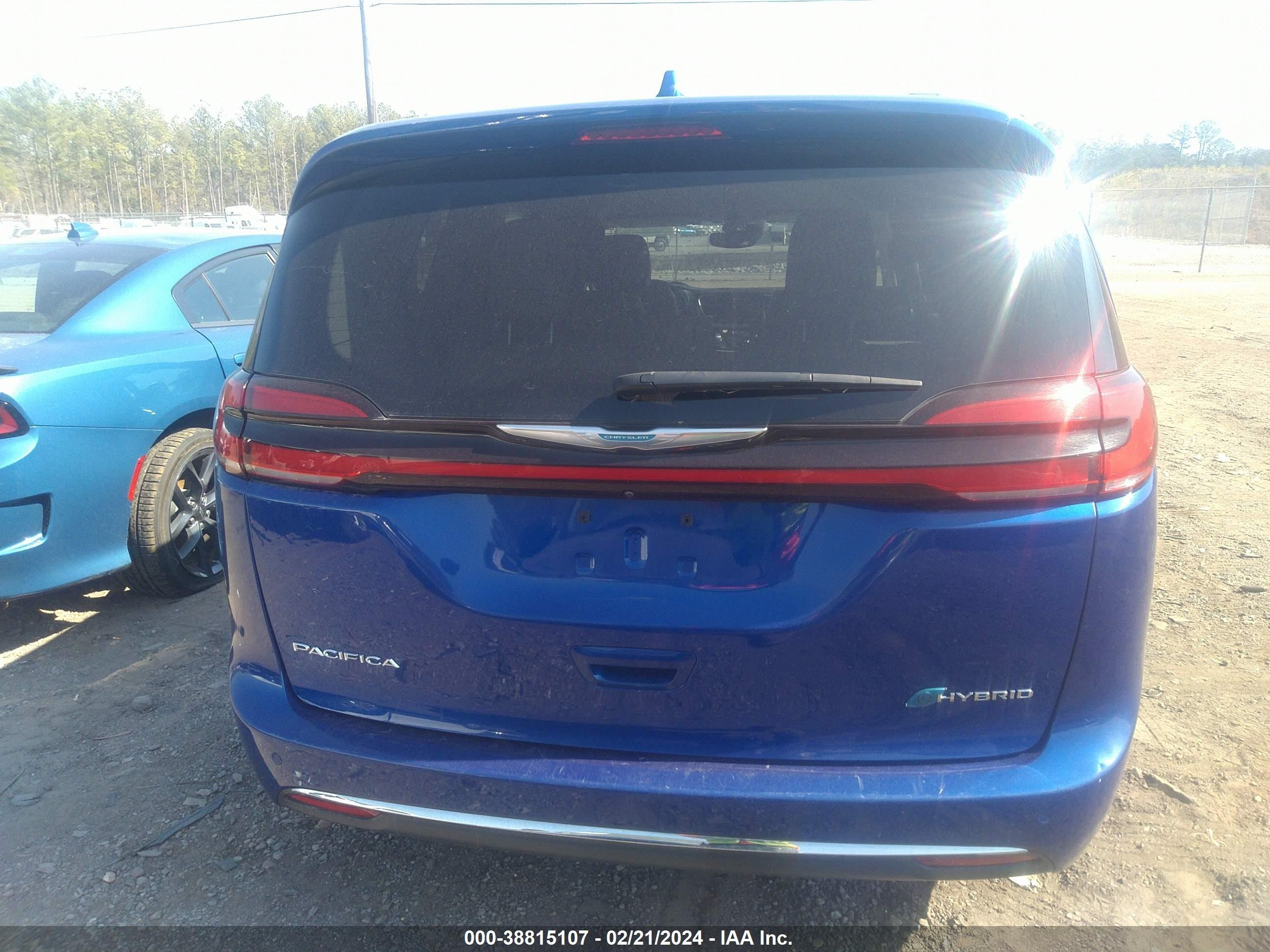 Photo 15 VIN: 2C4RC1L71MR581064 - CHRYSLER PACIFICA 