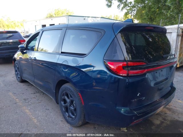 Photo 2 VIN: 2C4RC1L72NR174050 - CHRYSLER PACIFICA 