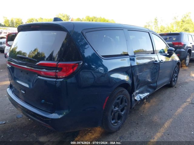 Photo 3 VIN: 2C4RC1L72NR174050 - CHRYSLER PACIFICA 