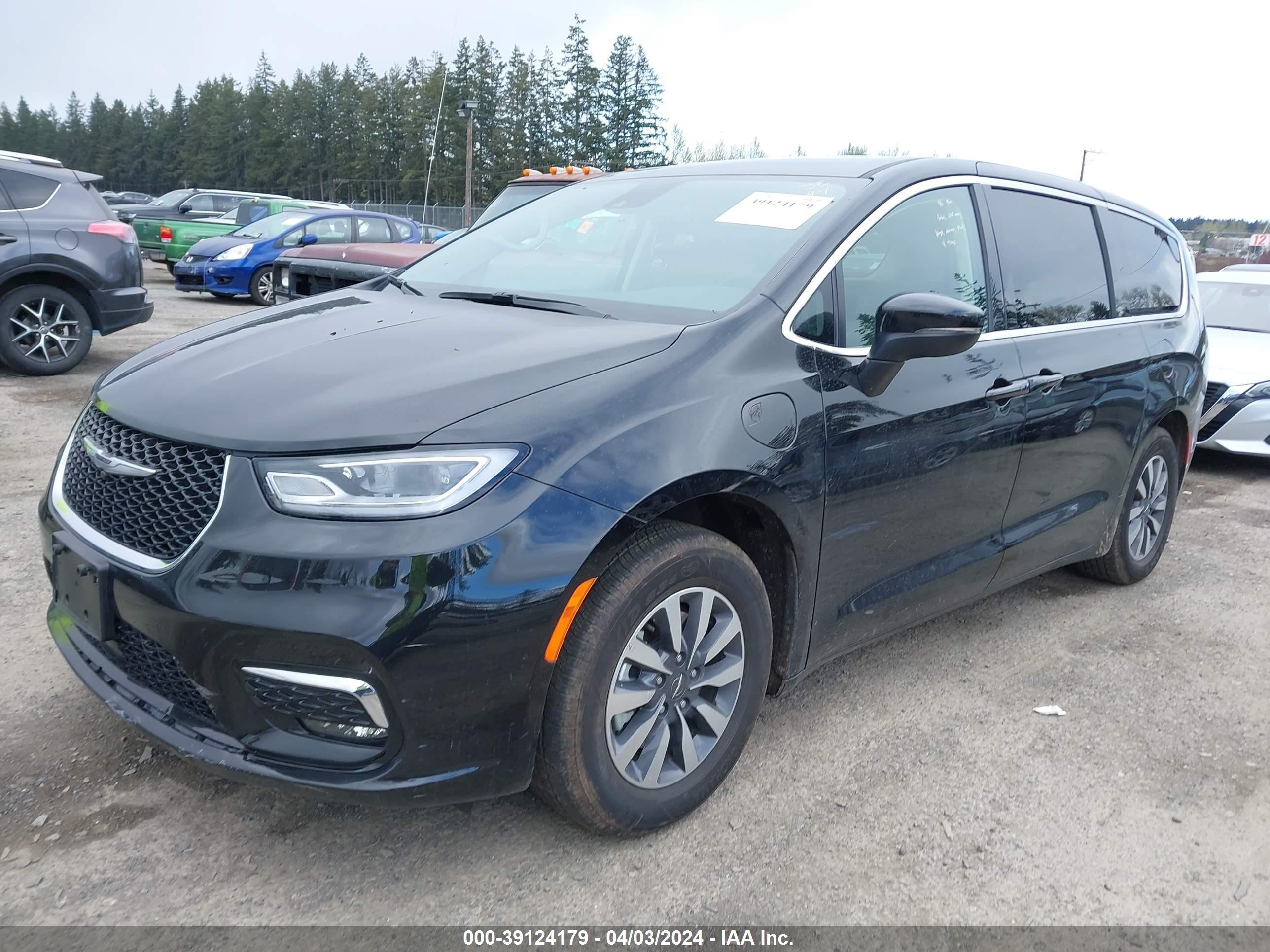 Photo 1 VIN: 2C4RC1L72PR631216 - CHRYSLER PACIFICA 