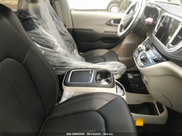 Photo 4 VIN: 2C4RC1L73PR575707 - CHRYSLER PACIFICA HYBRID 