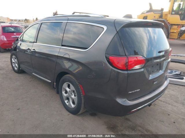 Photo 2 VIN: 2C4RC1L74JR129279 - CHRYSLER PACIFICA 