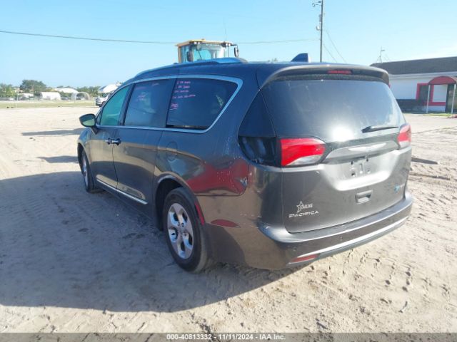 Photo 2 VIN: 2C4RC1L75JR157656 - CHRYSLER PACIFICA 